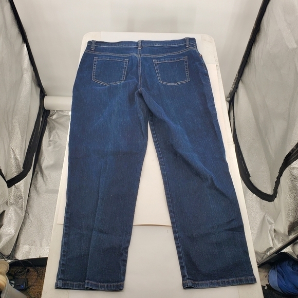 Gloria Vanderbilt Women’s Amanda Jeans Size Missy 18 Dark Blue - Picture 11 of 12